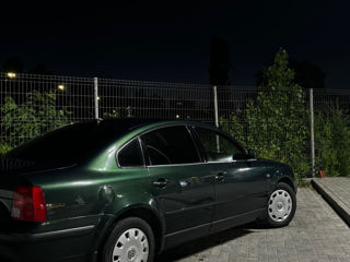 Volkswagen Passat foto 1