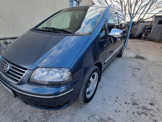 Volkswagen Sharan foto 2