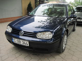 Volkswagen Golf foto 1