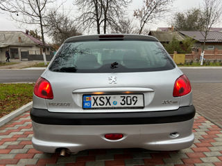 Peugeot 206 foto 8