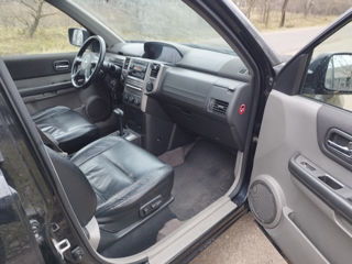 Nissan X-Trail foto 8