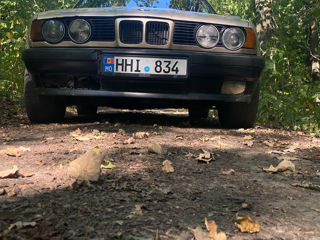 BMW 5 Series foto 1