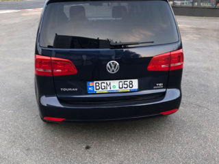 Volkswagen Touran foto 4