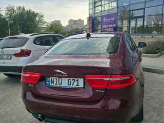 Jaguar XE foto 4