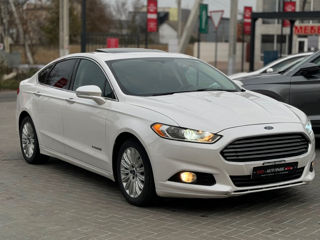 Ford Fusion foto 2