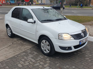 Dacia Logan foto 4