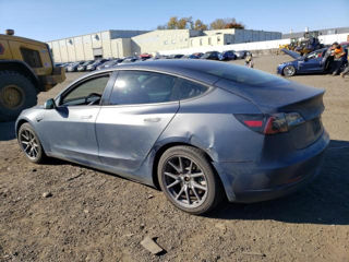 Tesla Model 3 foto 6