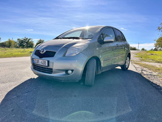 Toyota Yaris foto 8