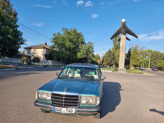 Mercedes Series (W123)