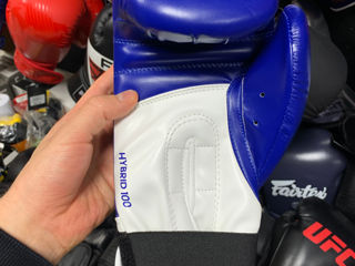 Боксерские перчатки Adidas  !!! (k-1,mma,box,kickbox) foto 4