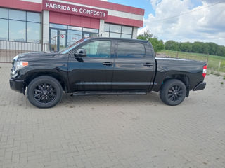 Toyota Tundra foto 5