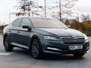 Skoda Superb foto 2