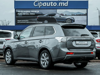 Mitsubishi Outlander foto 5