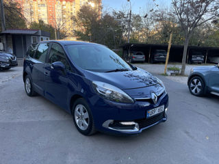 Renault Grand Scenic foto 2