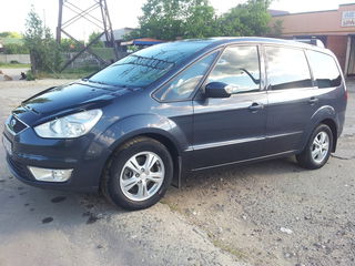 Ford Galaxy foto 1