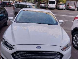 Ford Fusion foto 1