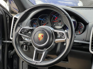 Porsche Cayenne foto 8