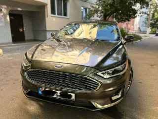 Ford Fusion foto 2