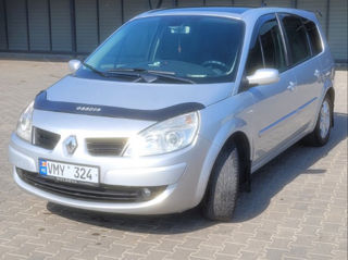 Renault Grand Scenic foto 6