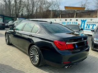 BMW 7 Series foto 3