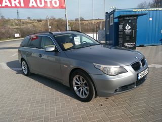 BMW 5 Series foto 3