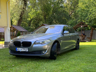 BMW 5 Series foto 1