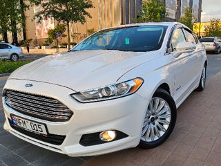 Ford Fusion foto 8