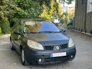 Renault Scenic foto 2