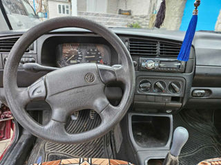 Volkswagen Vento foto 5