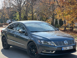 Volkswagen Passat CC foto 2