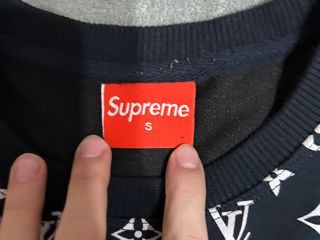 Vand pulover luois vuiton x supreme foto 3