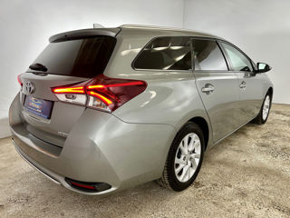 Toyota Auris foto 12