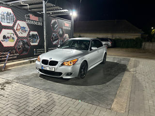 BMW 5 Series foto 6