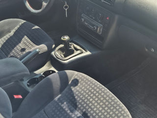 Volkswagen Passat foto 4