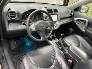 Toyota Rav 4 foto 11