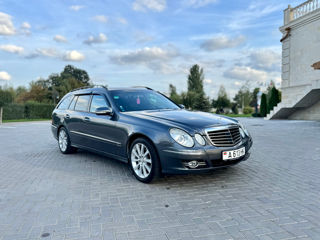 Mercedes E-Class foto 1