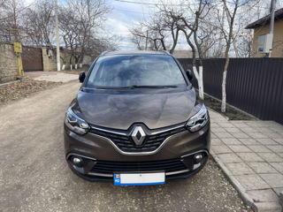 Renault Grand Scenic foto 2