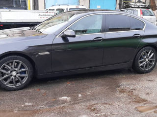 BMW 5 Series foto 3