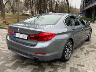 BMW 5 Series foto 2