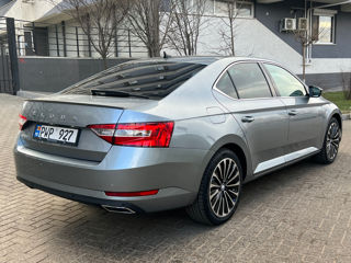 Skoda Superb foto 7