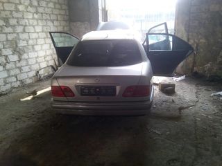 Mercedes piese w210 запчасти e-class 1999-2002 год foto 3