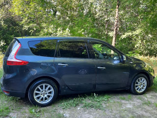 Renault Grand Scenic foto 9