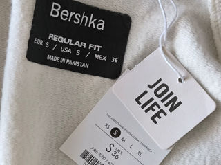 Hanorac Bershka nou, marimea M - 450 lei foto 5