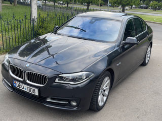 BMW 5 Series foto 2