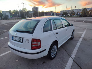 Skoda Fabia foto 4