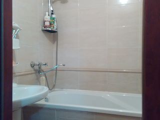 Apartament cu 3 odai. foto 5