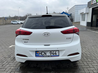 Hyundai i20 foto 3