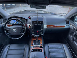 Volkswagen Touareg foto 9