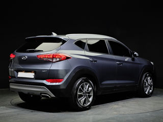 Hyundai Tucson foto 2