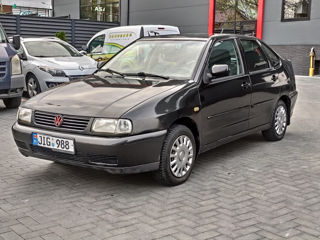 Volkswagen Polo foto 2